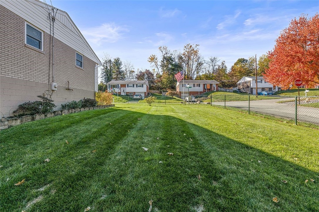 801 Redstone Dr