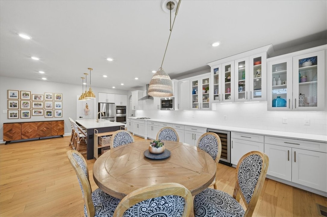 321 Crest Ln