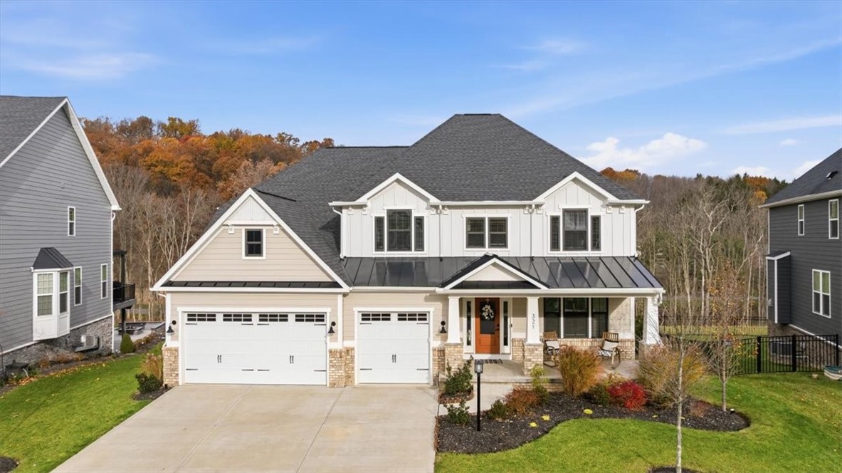 321 Crest Ln