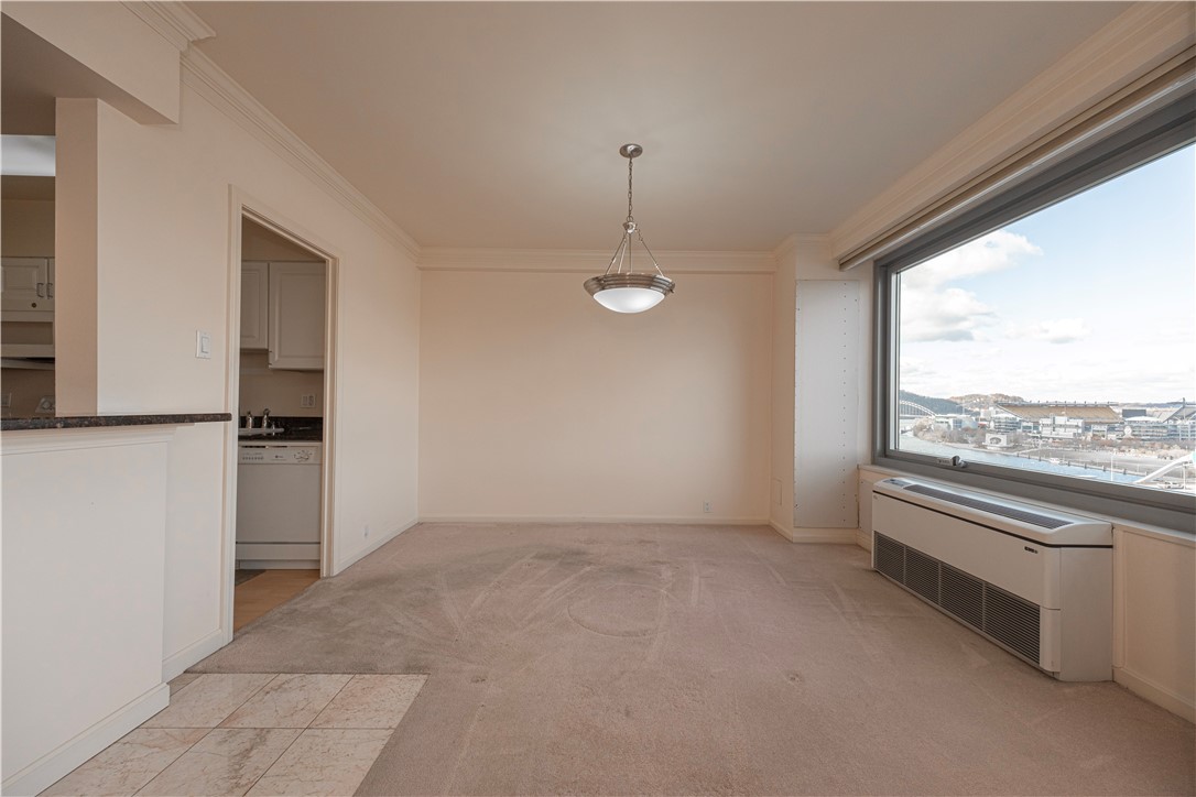 320 Fort Duquesne Blvd 14F