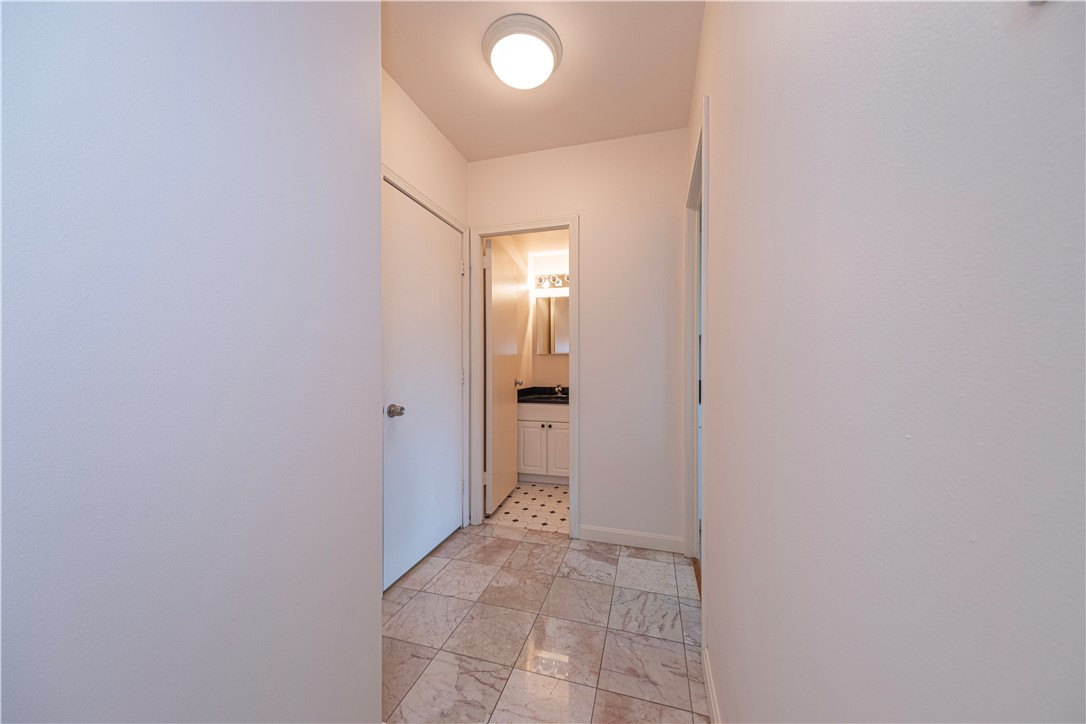 320 Fort Duquesne Blvd 14F