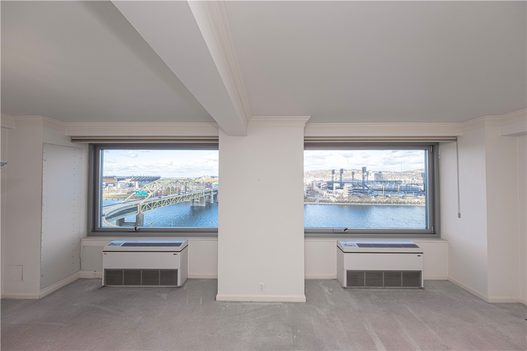 320 Fort Duquesne Blvd 14F