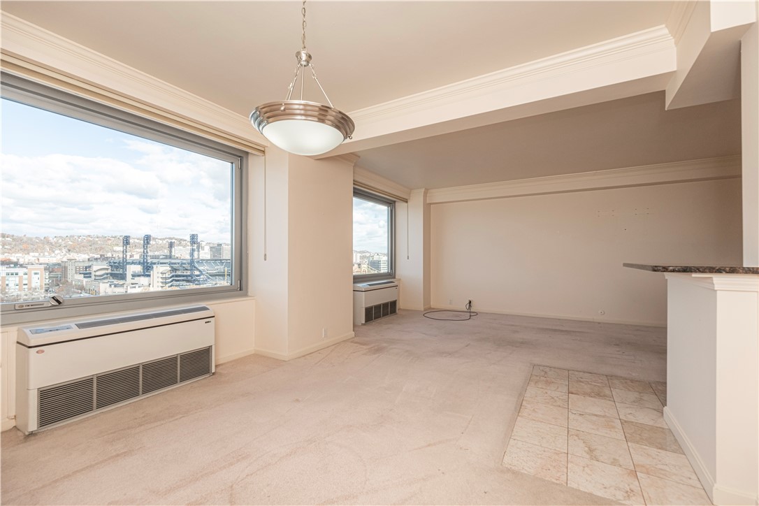 320 Fort Duquesne Blvd 14F
