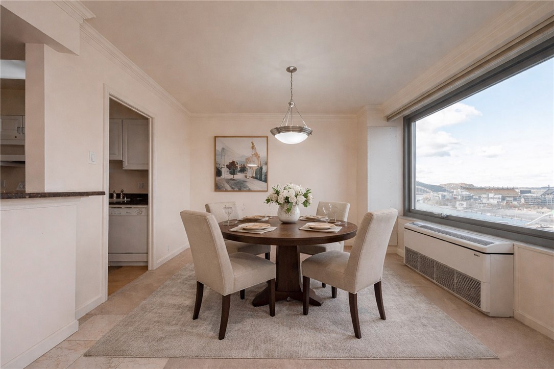320 Fort Duquesne Blvd 14F