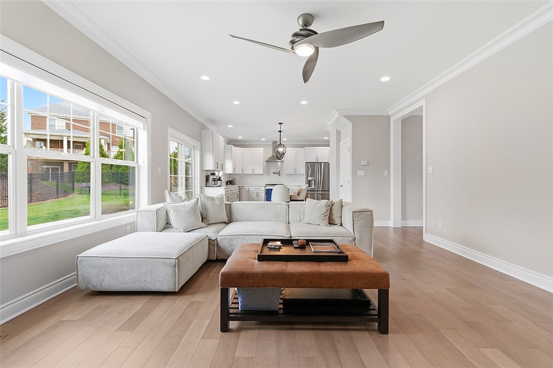 1010 Colony Dr