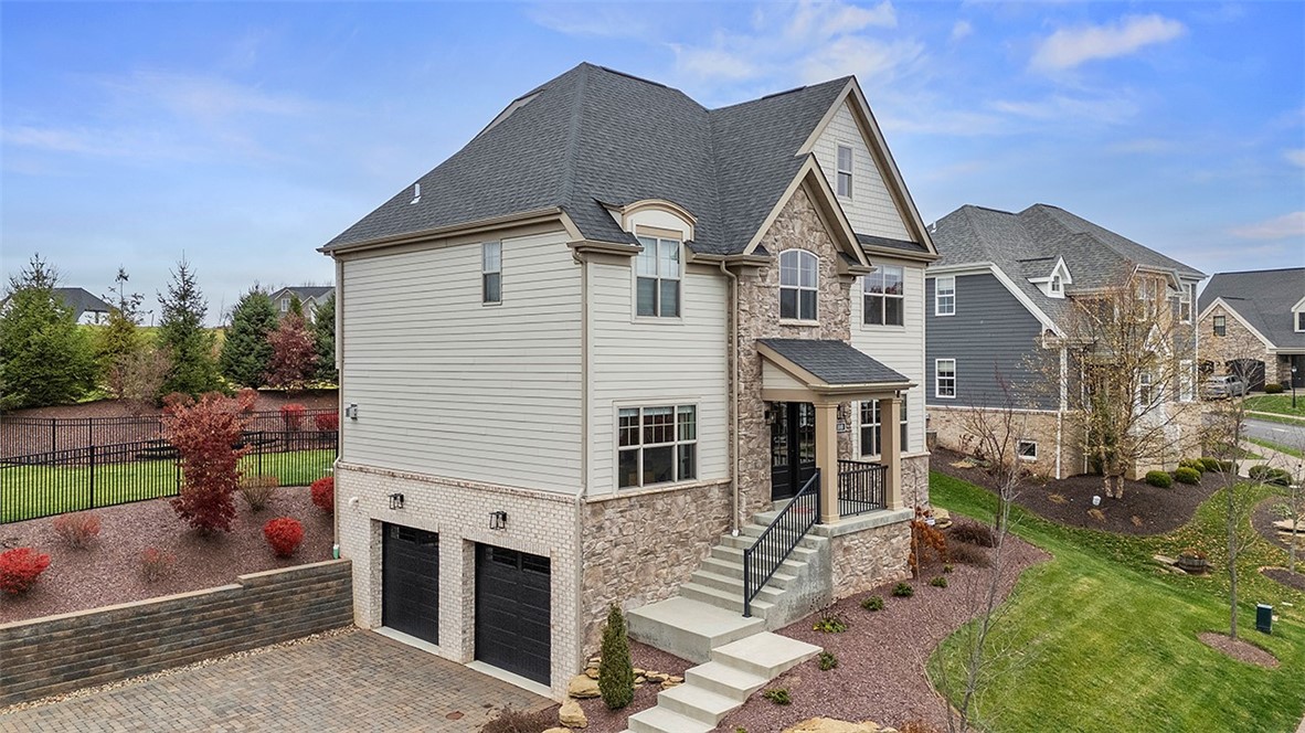 1010 Colony Dr