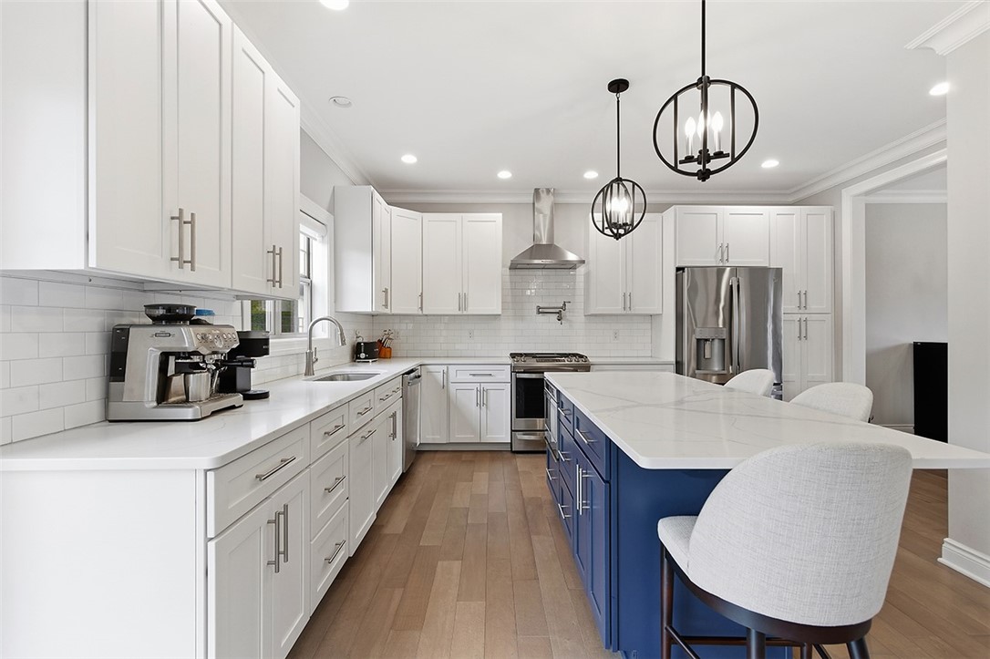 1010 Colony Dr