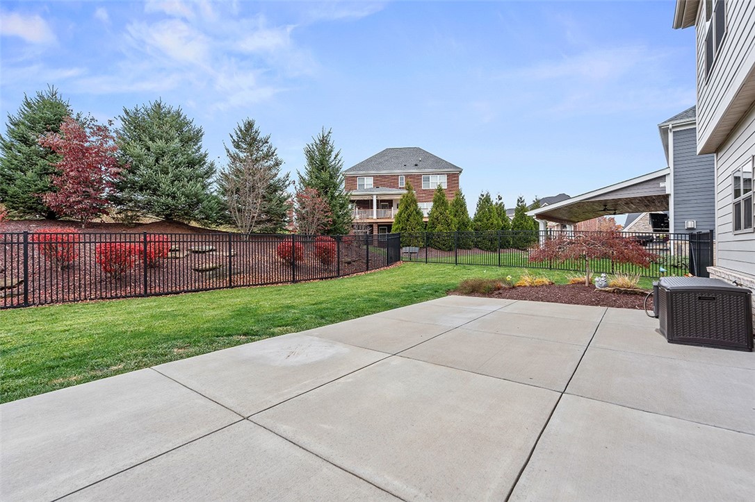 1010 Colony Dr