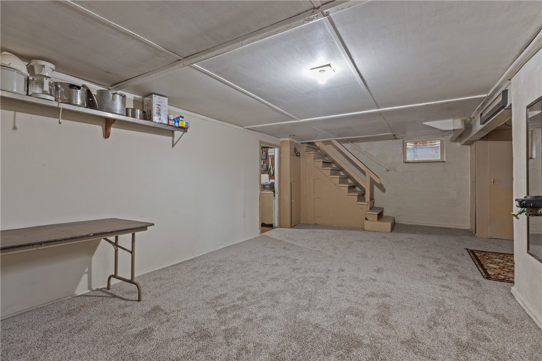 770 Country Club Dr