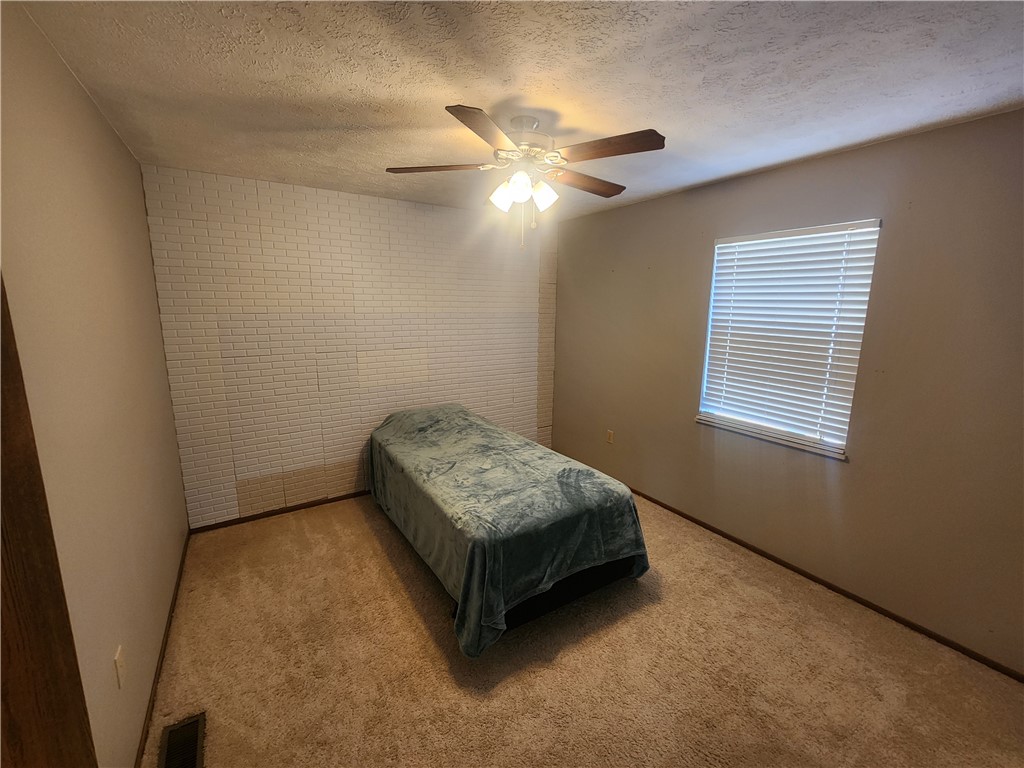 158 Old English Road