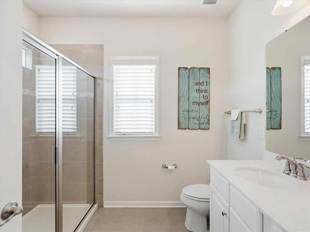 828 Oneida Cir