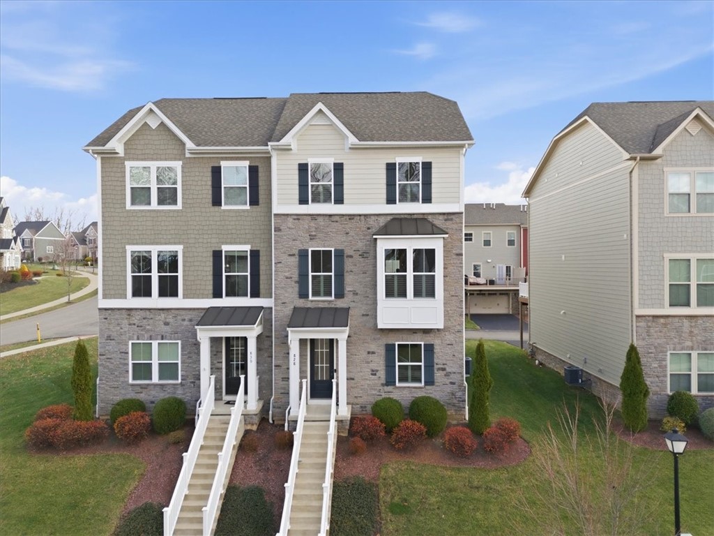 828 Oneida Cir