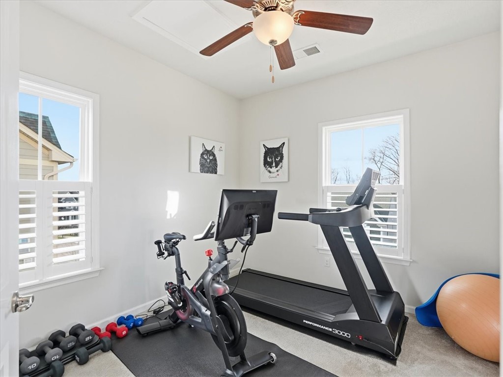 828 Oneida Cir