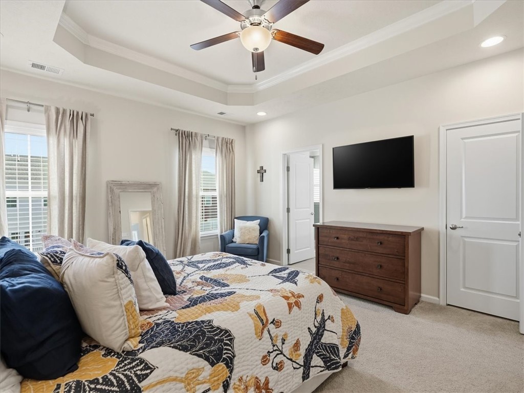 828 Oneida Cir