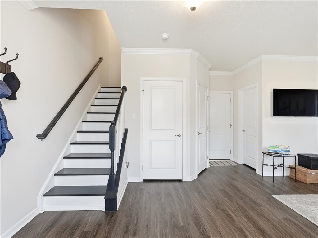 828 Oneida Cir