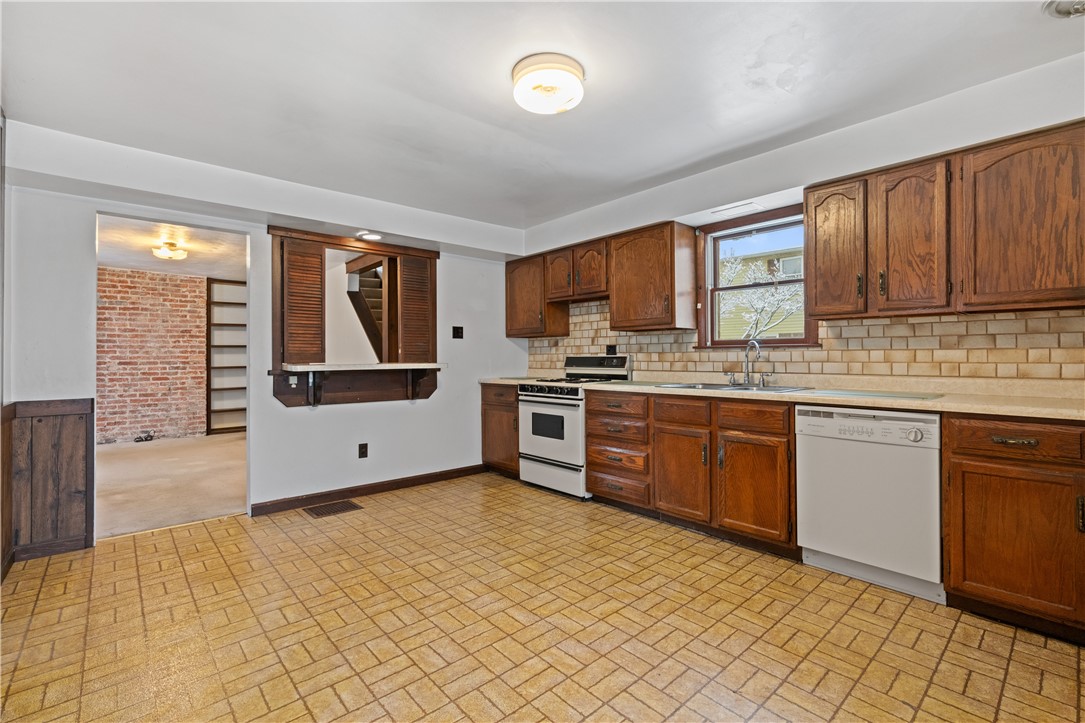 436 Bairdford Rd