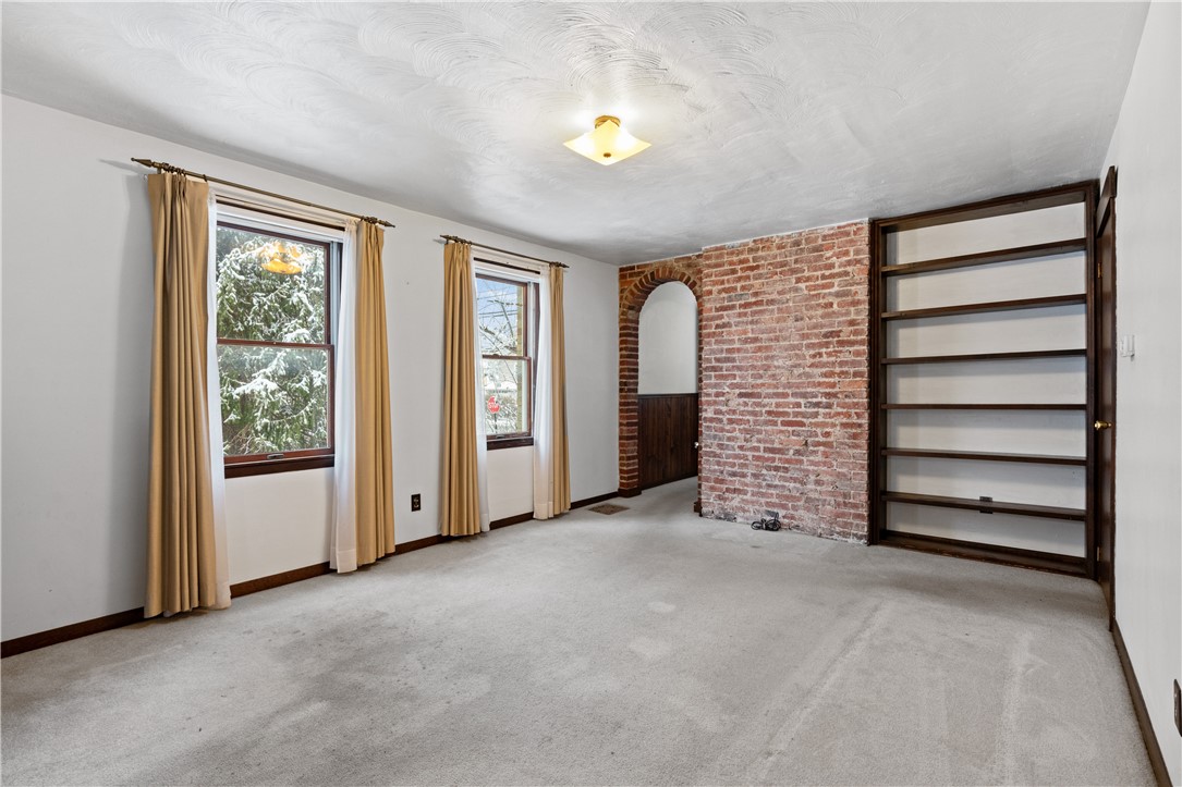 436 Bairdford Rd