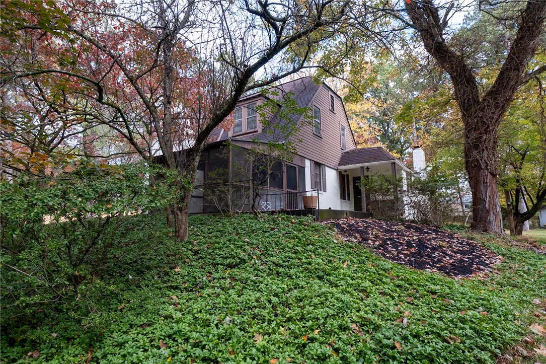 2294 Clearvue Rd