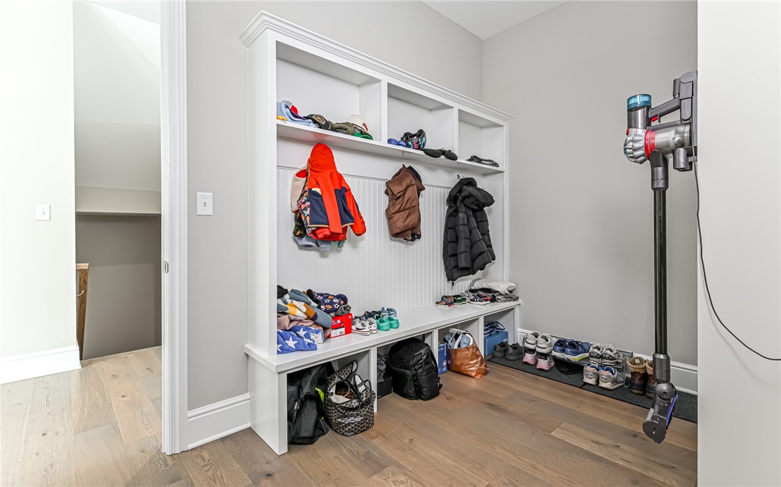 307 Azalea Ln