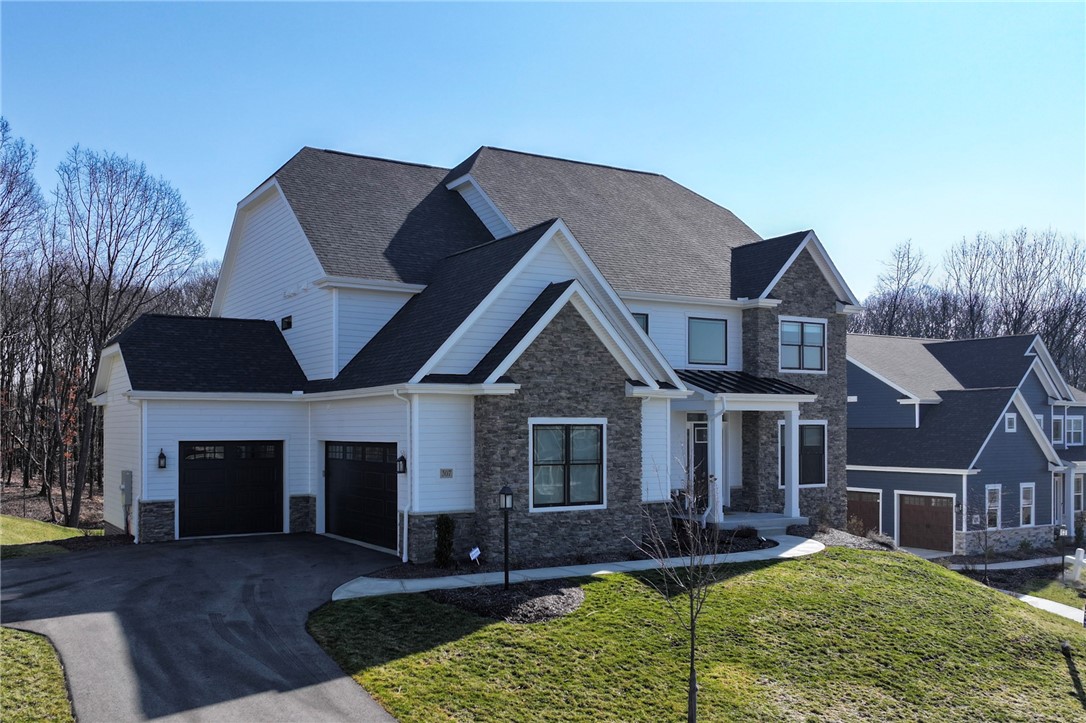 307 Azalea Ln