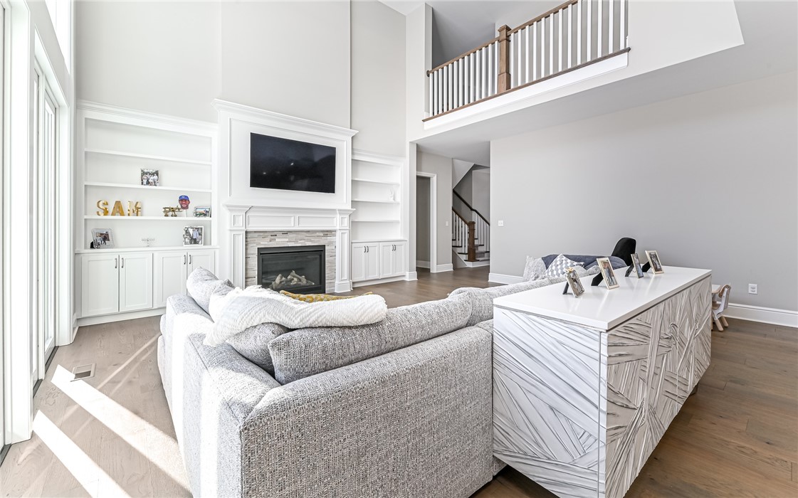 307 Azalea Ln