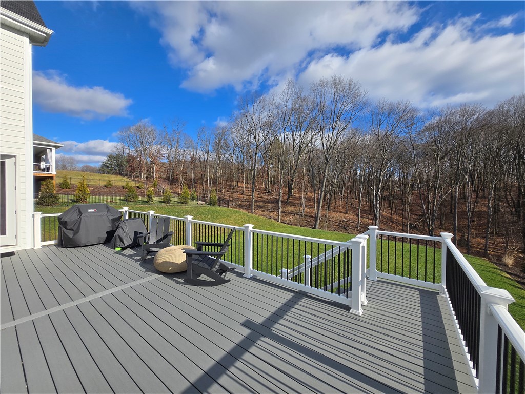 307 Azalea Ln