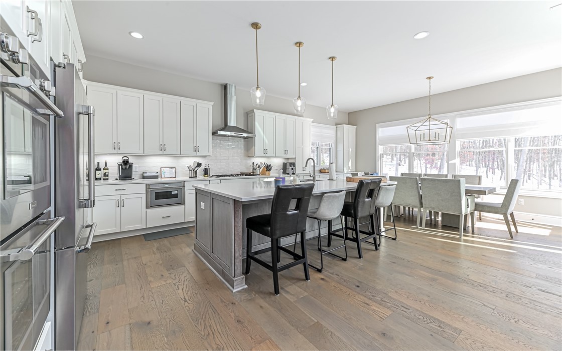 307 Azalea Ln