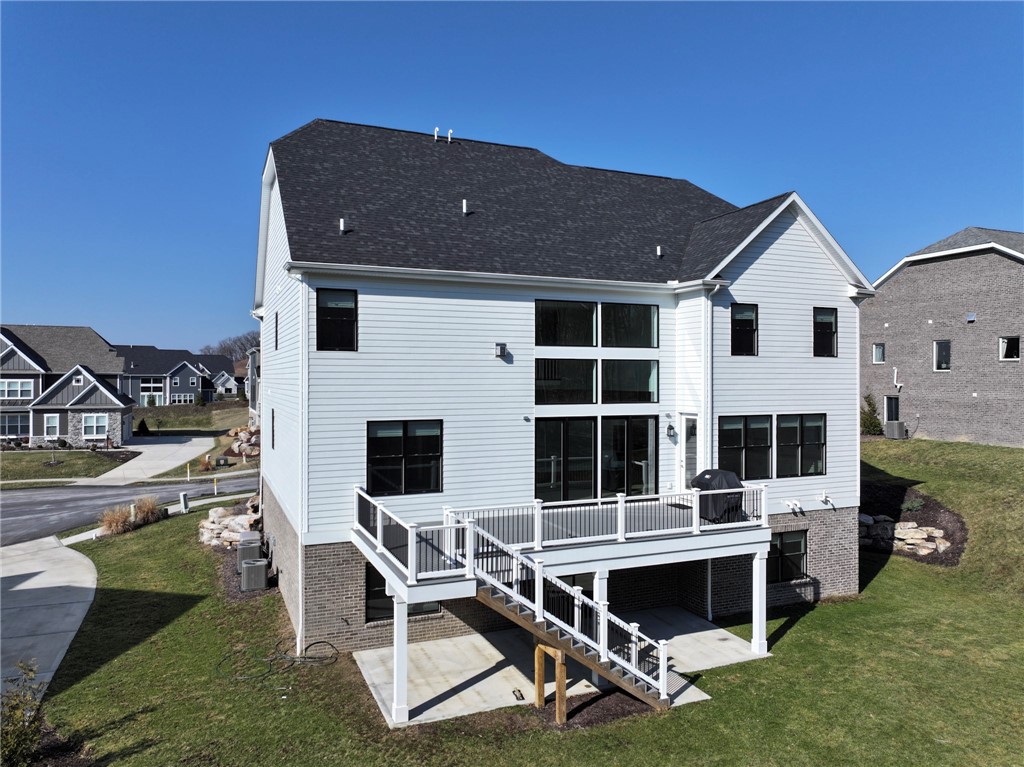 307 Azalea Ln