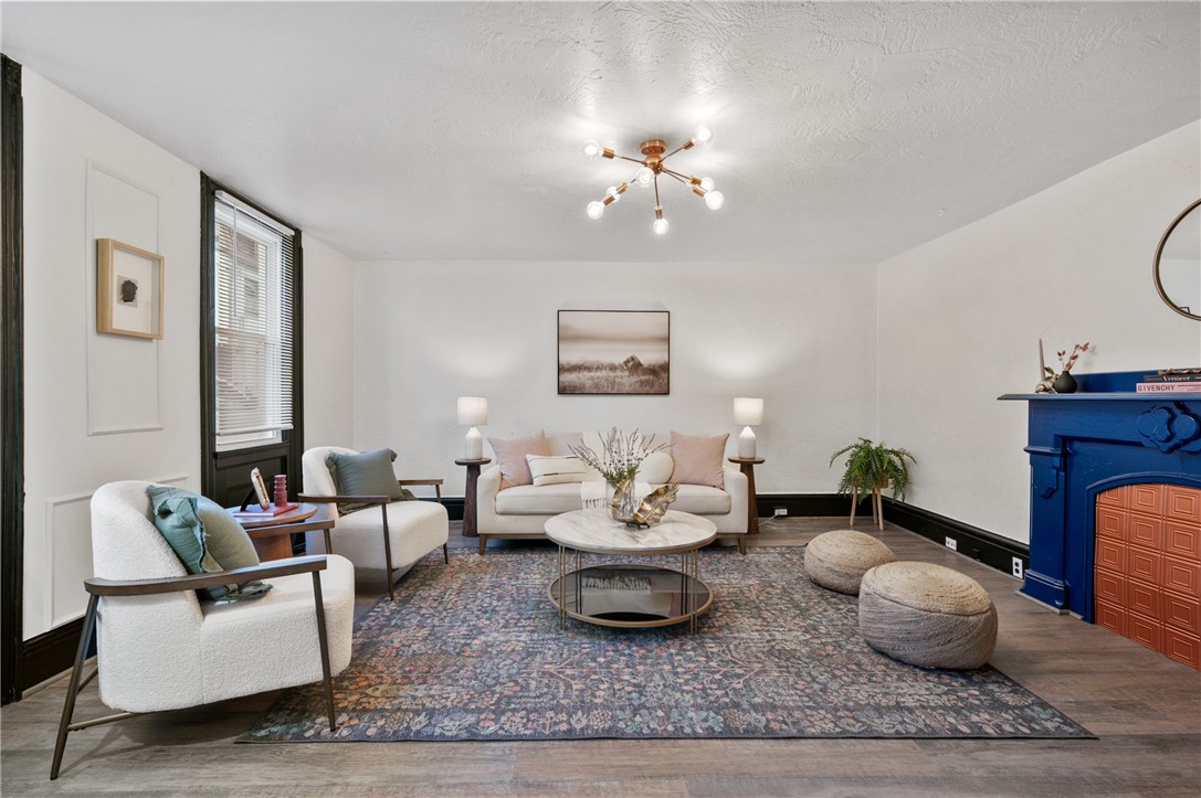 132 S 15th St