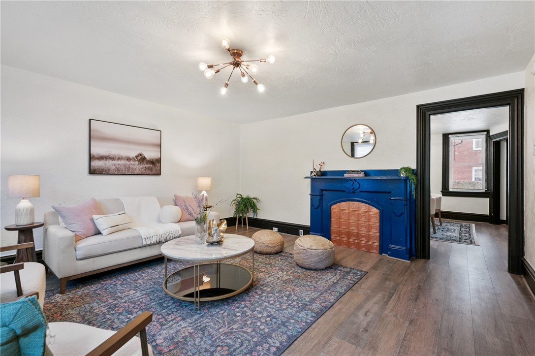 132 S 15th St