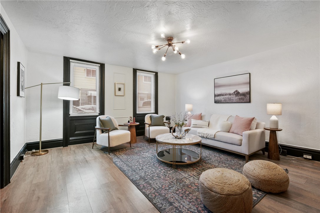 132 S 15th St