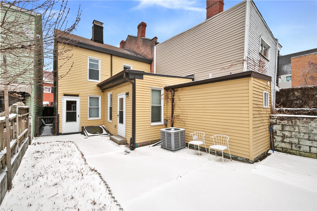 132 S 15th St