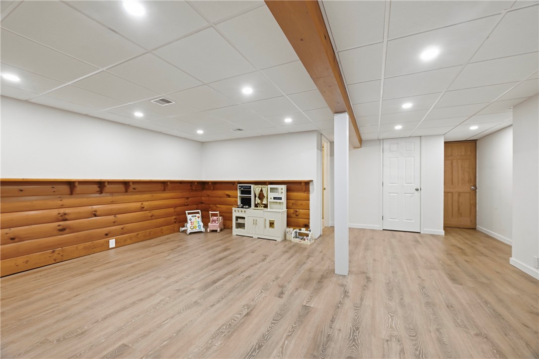 38 Magill Dr