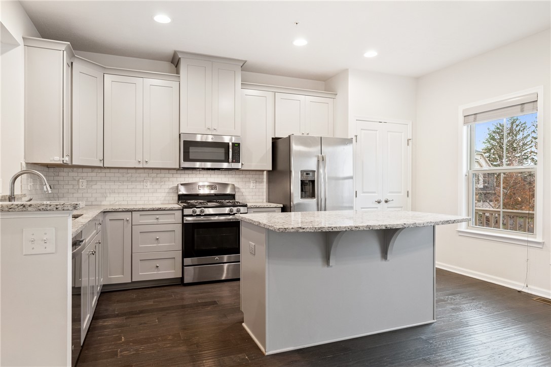 416 Fairmont Dr