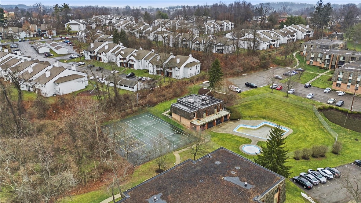 1115 Forest Green Dr