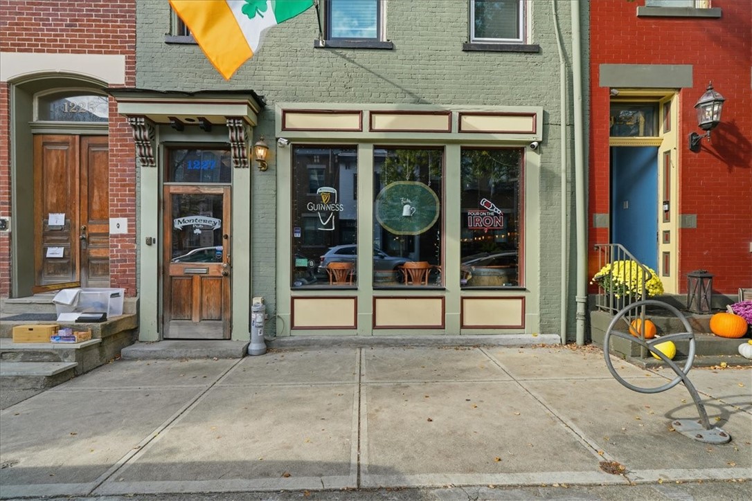 518-520 Armandale St.