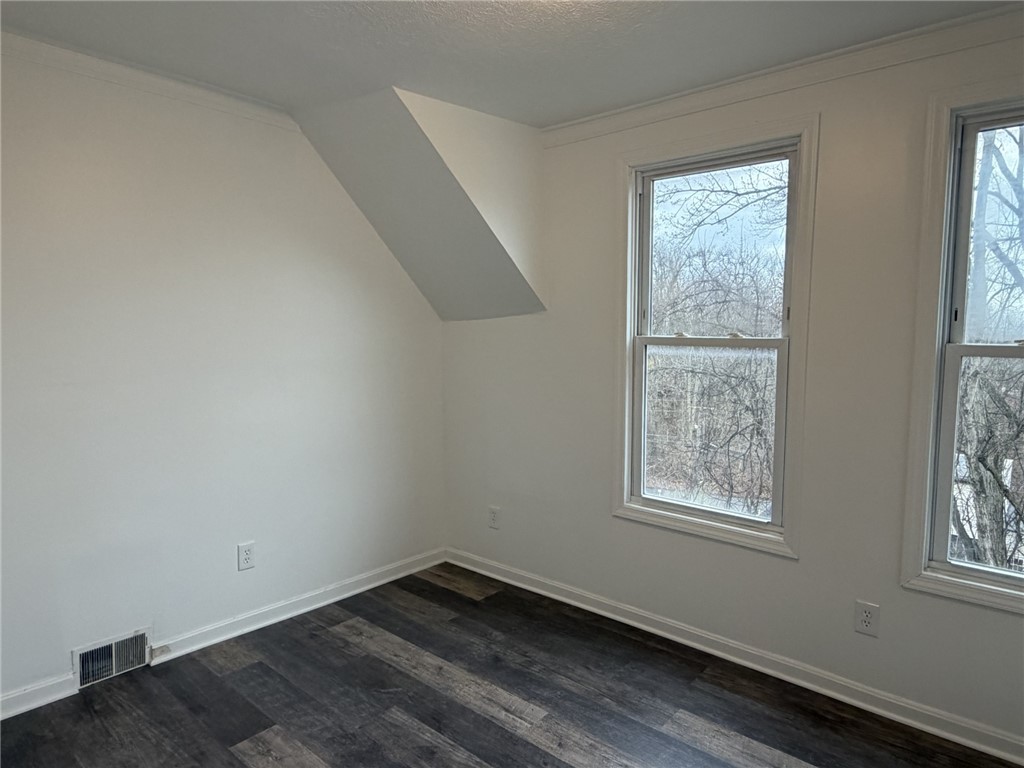 123 Enger Ave