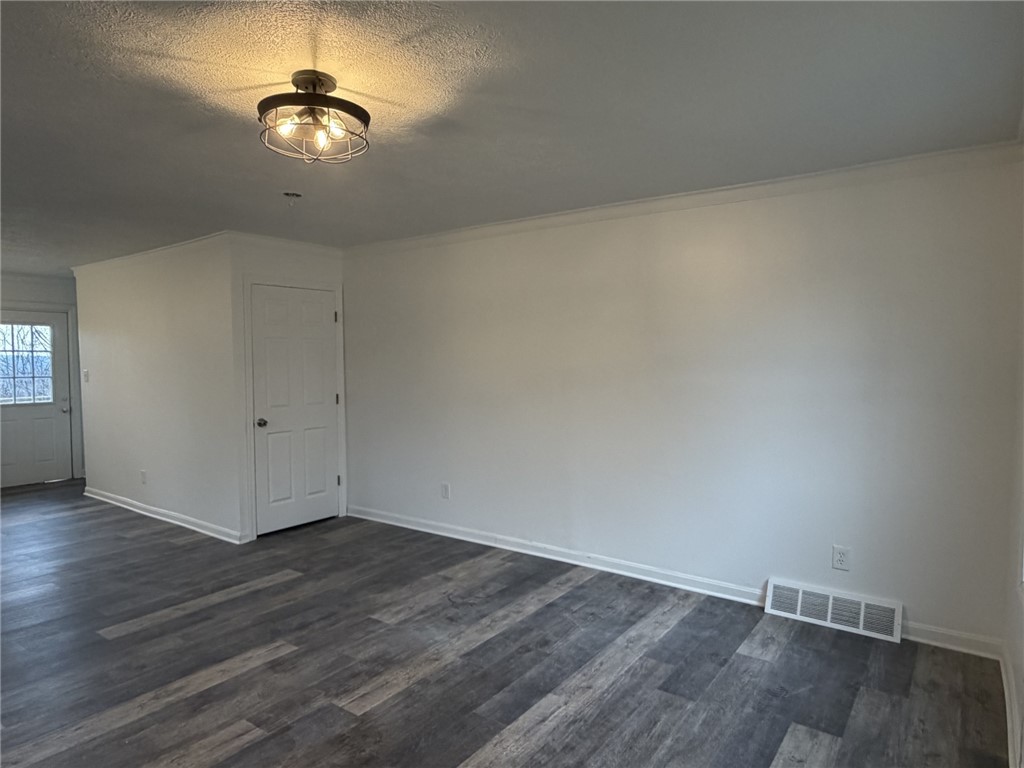 123 Enger Ave