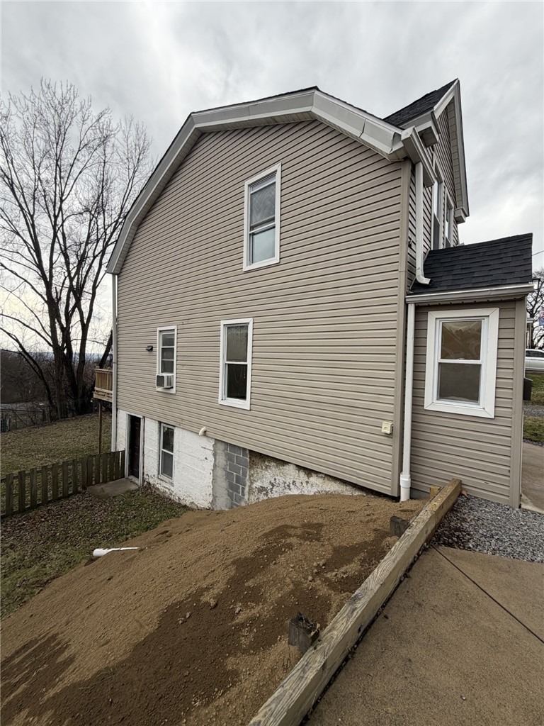 123 Enger Ave