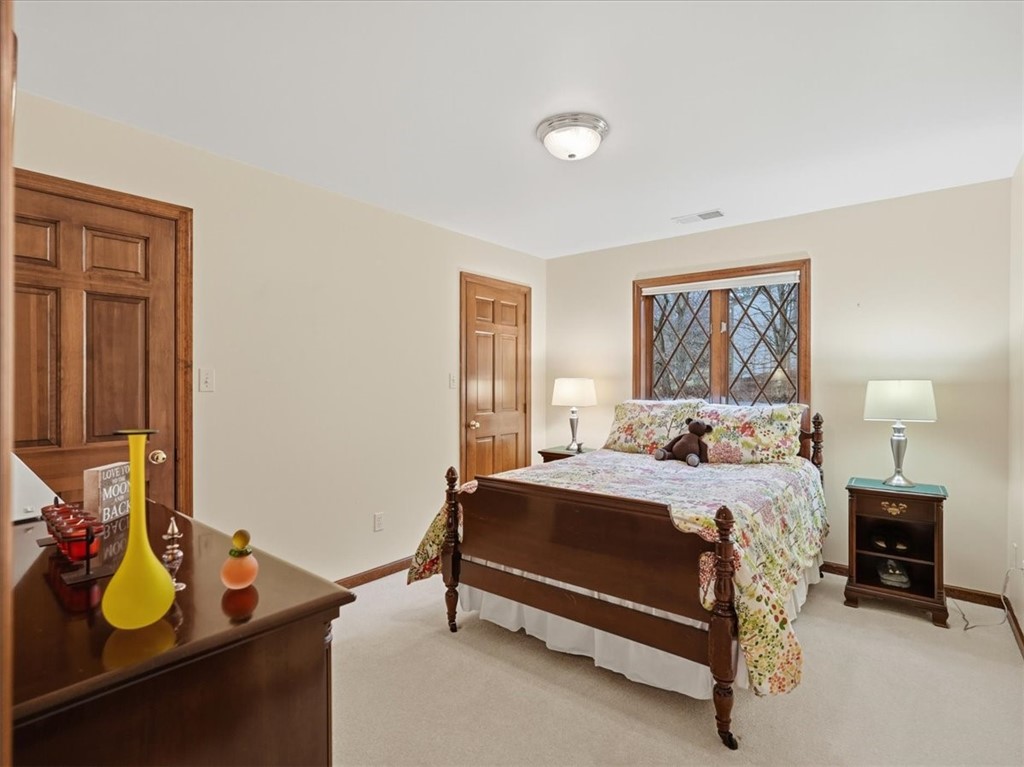1500 Fox Chase Dr