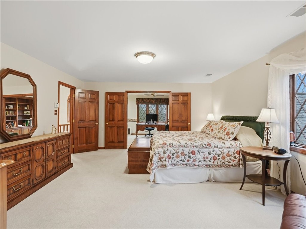 1500 Fox Chase Dr