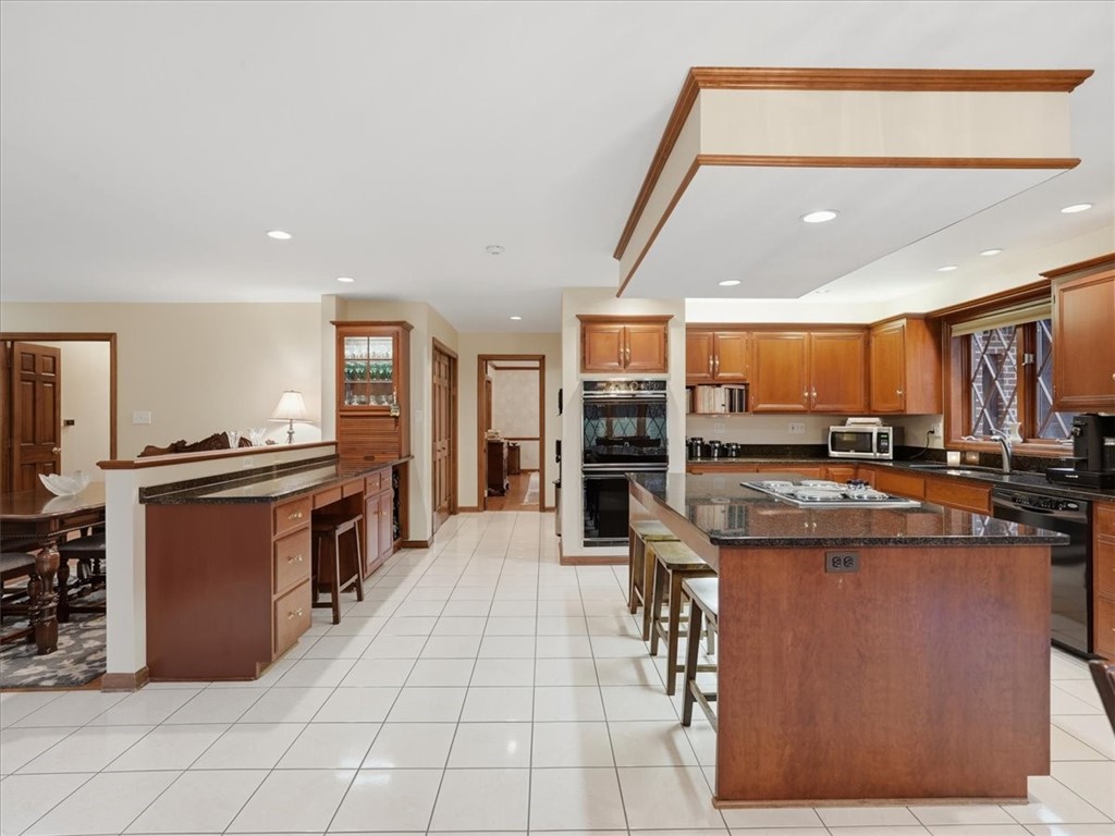 1500 Fox Chase Dr
