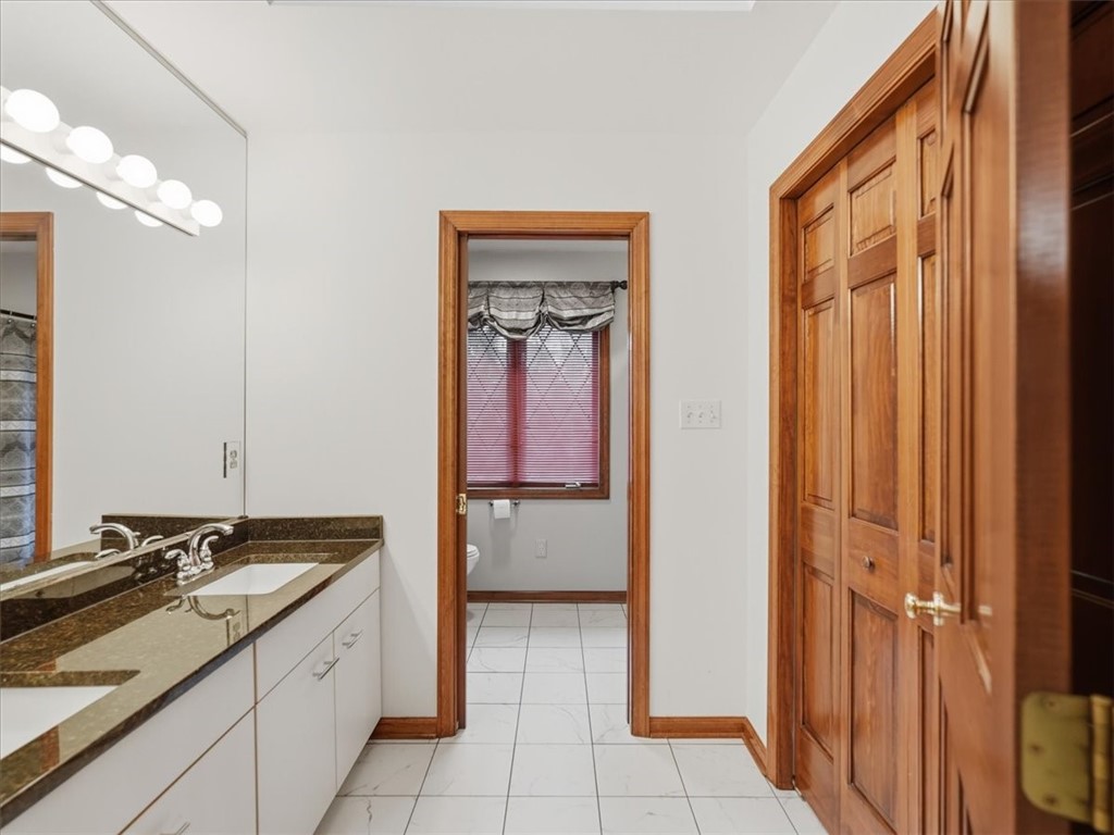 1500 Fox Chase Dr