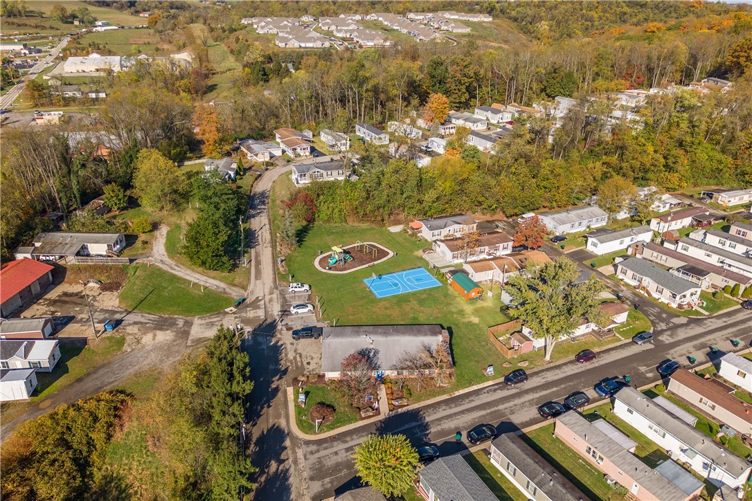 2 Roundtop Drive