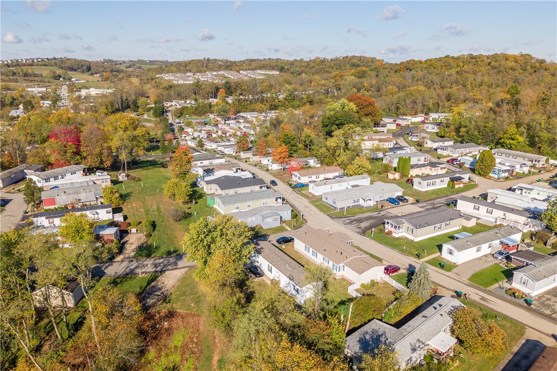 2 Roundtop Drive