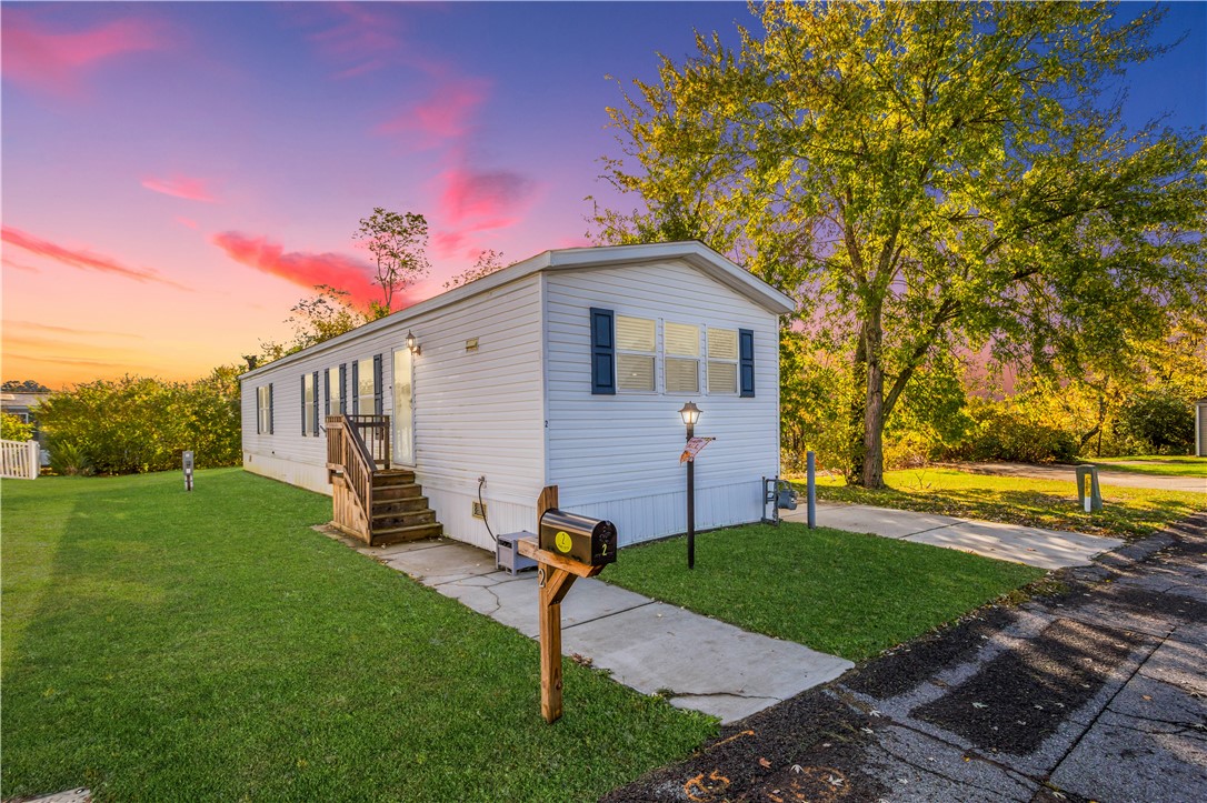 2 Roundtop Drive