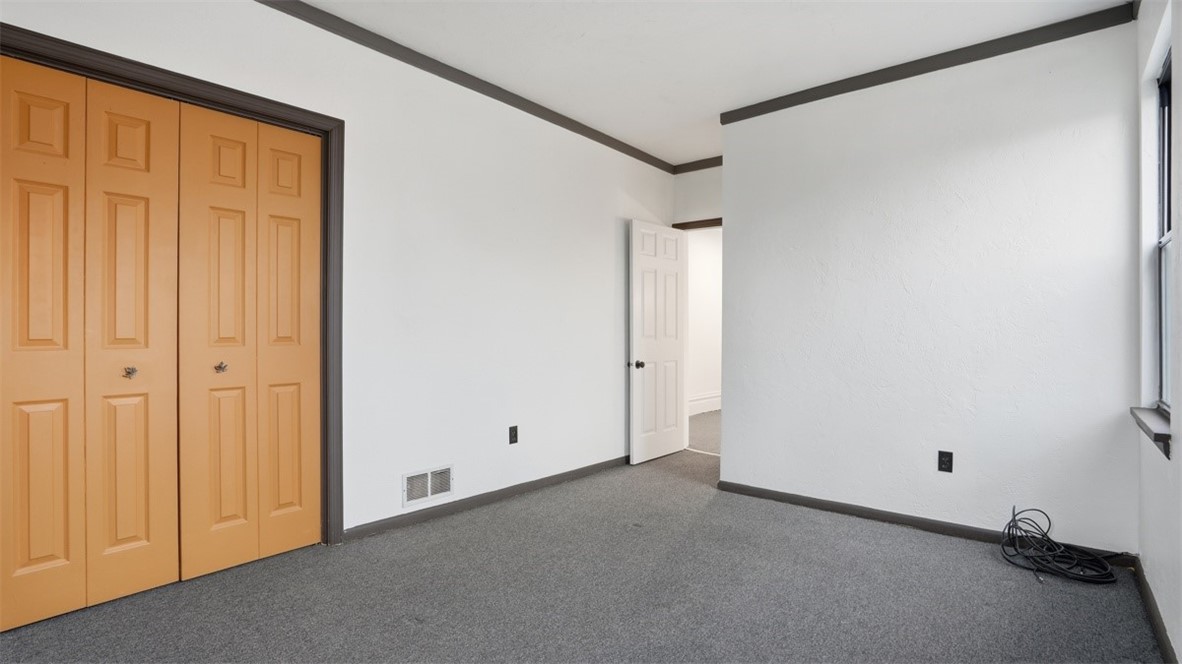 1411 Page St