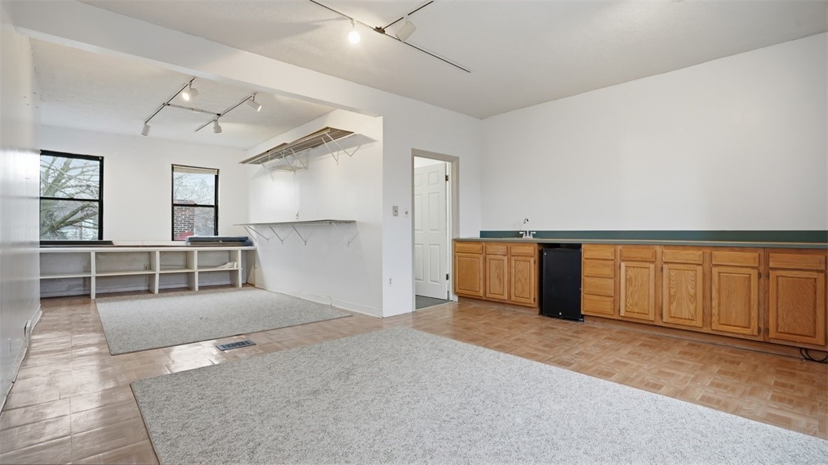1411 Page St