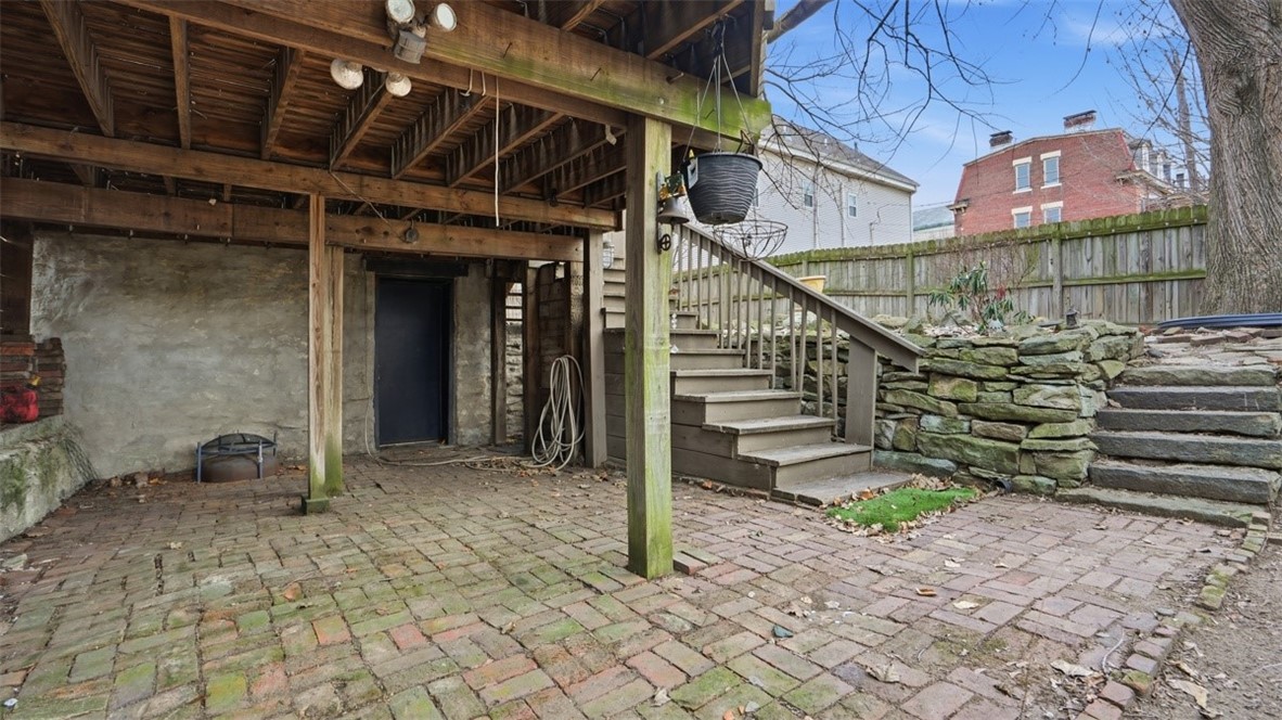 1411 Page St