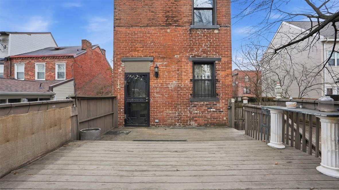 1411 Page St